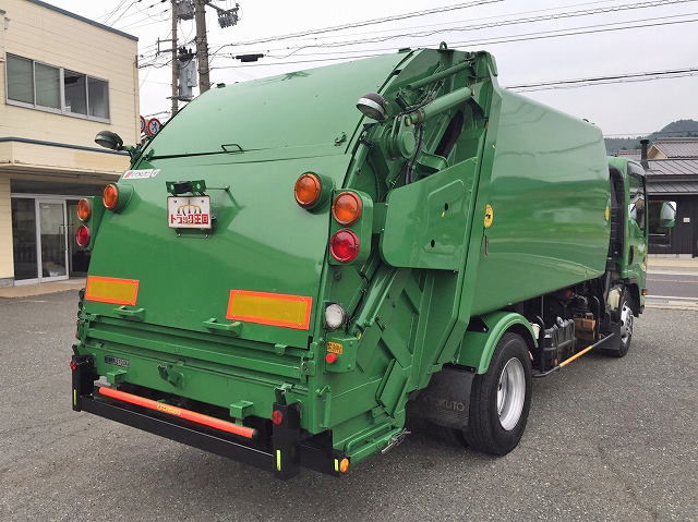 いすゞエルフパッカー車（塵芥車）小型（2t・3t）[写真02]