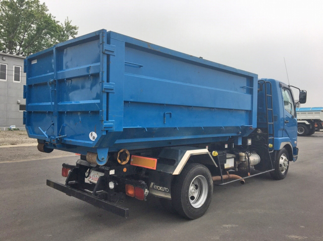 三菱ふそうファイターコンテナ専用車中型（4t）[写真02]