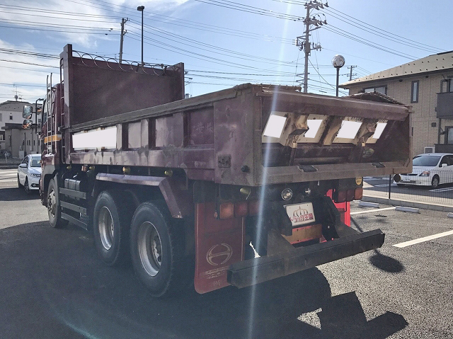 日野プロフィアダンプ大型（10t）[写真02]