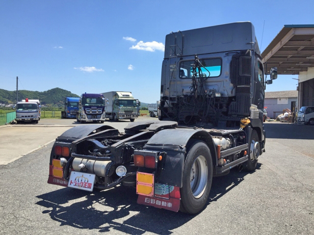 日野プロフィアトレーラーヘッド（トラクターヘッド）大型（10t）[写真02]