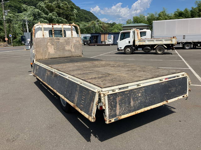 日野デュトロ平ボディ小型（2t・3t）[写真12]