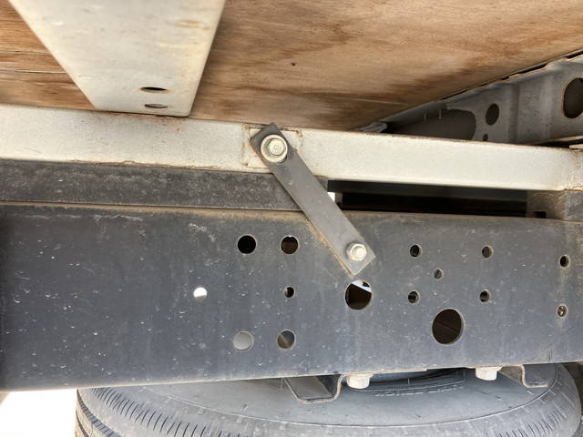 日野デュトロ平ボディ小型（2t・3t）[写真21]