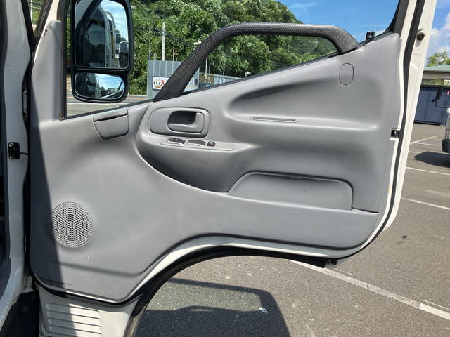日野デュトロ平ボディ小型（2t・3t）[写真29]