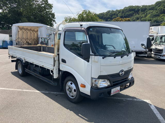 日野デュトロ平ボディ小型（2t・3t）[写真03]