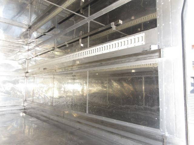 日野デュトロパネルバン小型（2t・3t）[写真13]