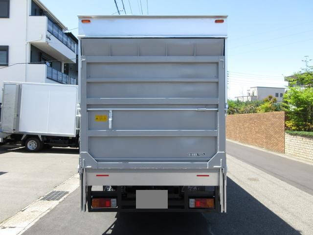 日野デュトロパネルバン小型（2t・3t）[写真06]