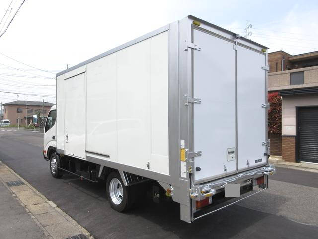 トヨタダイナパネルバン小型（2t・3t）[写真02]