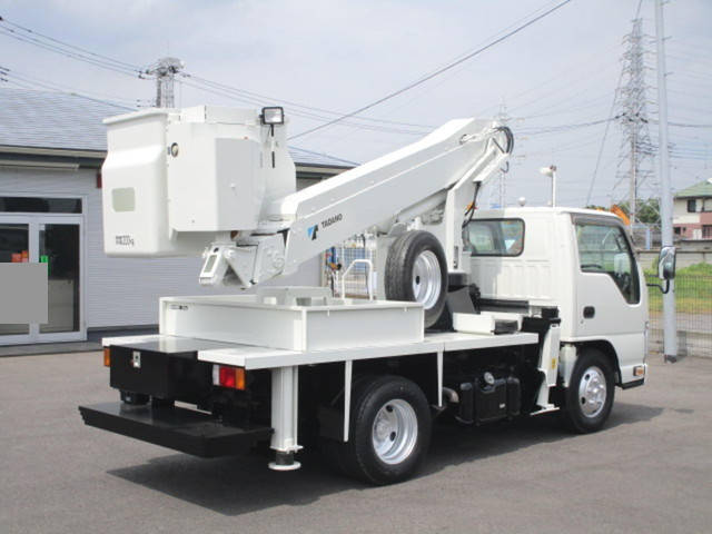いすゞエルフ高所作業車小型（2t・3t）[写真04]