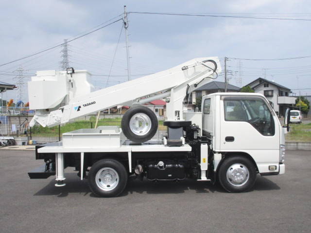いすゞエルフ高所作業車小型（2t・3t）[写真05]