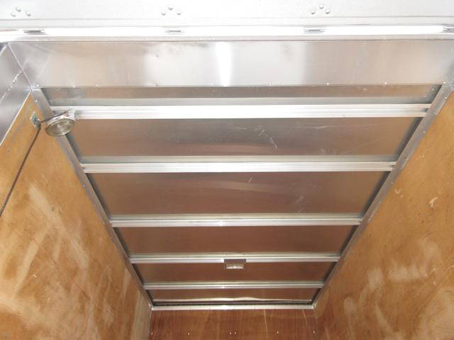 トヨタダイナパネルバン小型（2t・3t）[写真22]