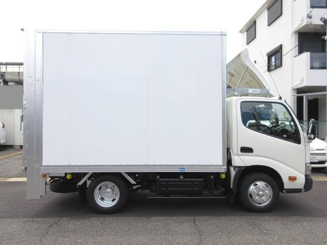 トヨタダイナパネルバン小型（2t・3t）[写真07]