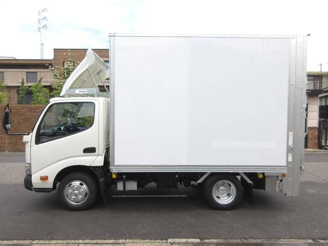 トヨタダイナパネルバン小型（2t・3t）[写真08]