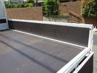 トヨタトヨエース平ボディ小型（2t・3t）[写真12]