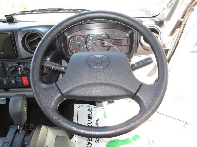 トヨタトヨエース平ボディ小型（2t・3t）[写真23]