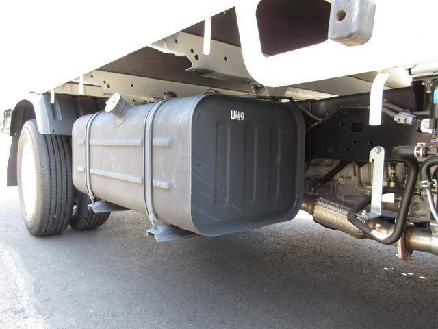 トヨタトヨエース平ボディ小型（2t・3t）[写真30]