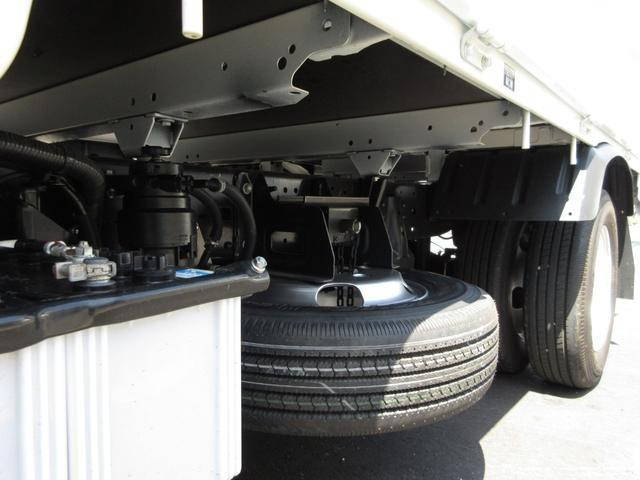 トヨタトヨエース平ボディ小型（2t・3t）[写真32]