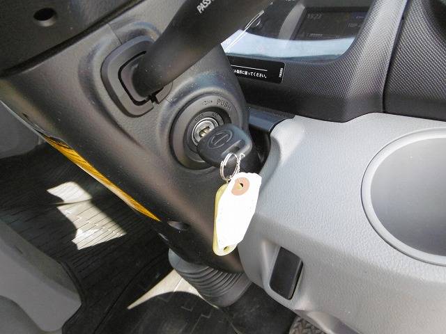 日野デュトロ平ボディ小型（2t・3t）[写真05]