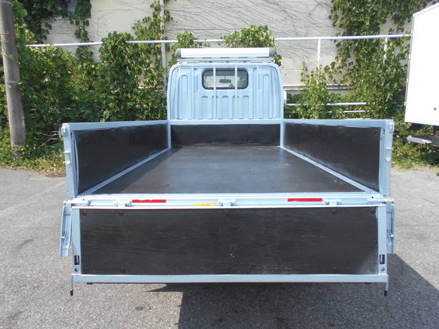 日産アトラス平ボディ小型（2t・3t）[写真10]