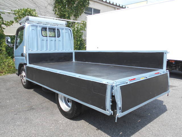 日産アトラス平ボディ小型（2t・3t）[写真11]