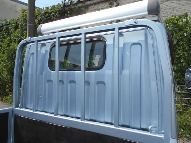 日産アトラス平ボディ小型（2t・3t）[写真12]