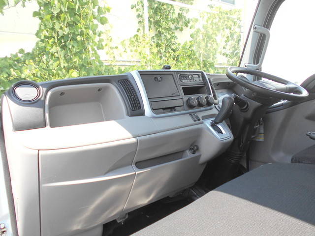 日産アトラス平ボディ小型（2t・3t）[写真26]