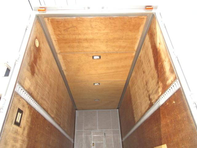 日野デュトロアルミバン小型（2t・3t）[写真17]