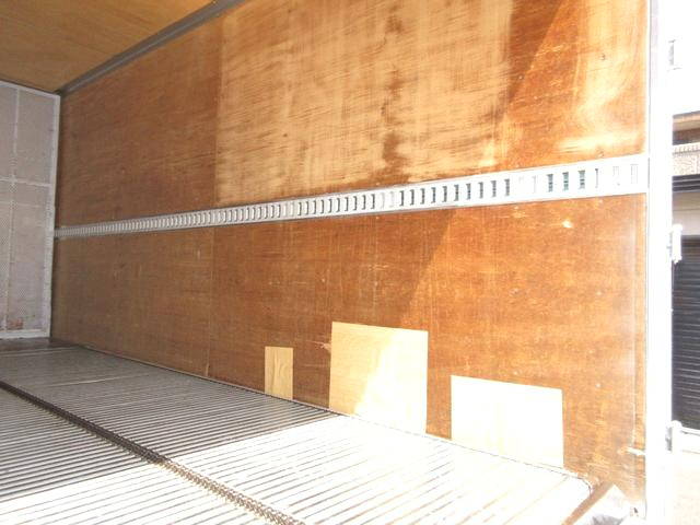 日野デュトロアルミバン小型（2t・3t）[写真19]