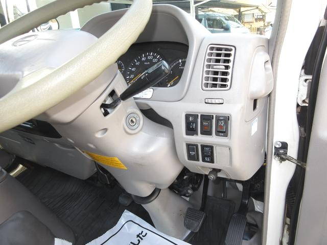 日野デュトロアルミバン小型（2t・3t）[写真29]