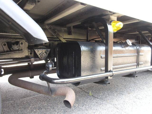 日野デュトロアルミバン小型（2t・3t）[写真37]