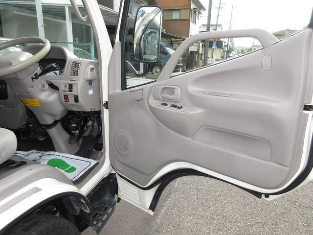 日野デュトロアルミバン小型（2t・3t）[写真16]