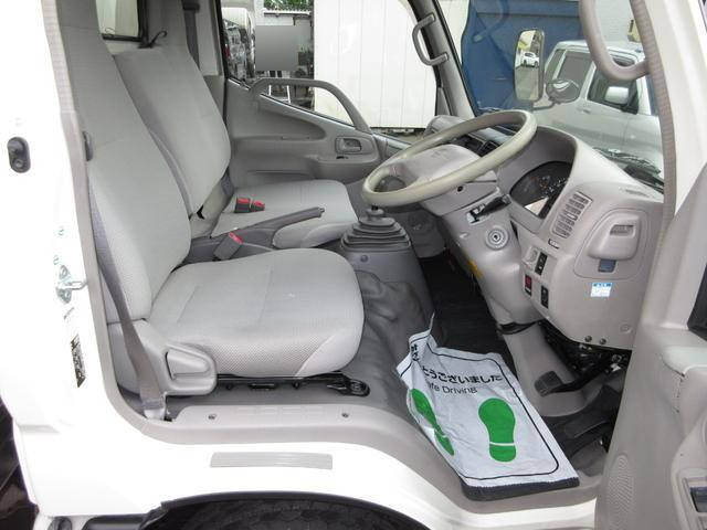 日野デュトロアルミバン小型（2t・3t）[写真17]