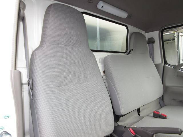 日野デュトロアルミバン小型（2t・3t）[写真19]