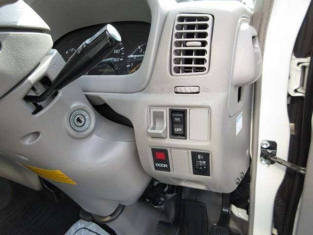 日野デュトロアルミバン小型（2t・3t）[写真22]