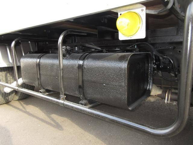 日野デュトロアルミバン小型（2t・3t）[写真30]