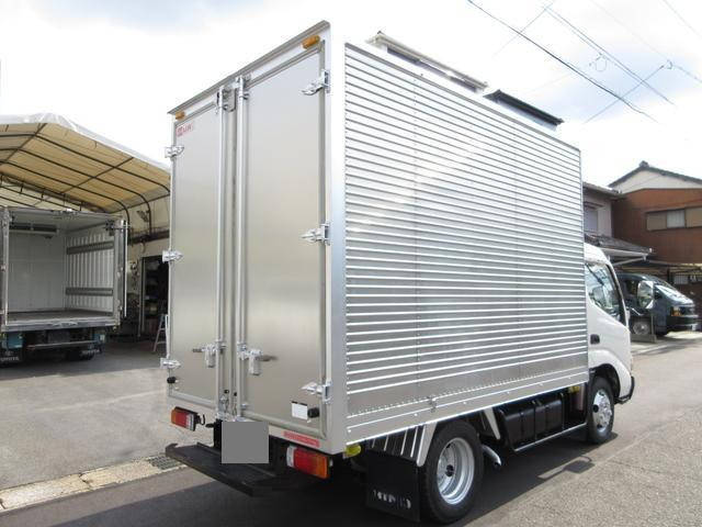 日野デュトロアルミバン小型（2t・3t）[写真04]