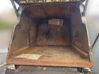 いすゞフォワードパッカー車（塵芥車）増トン（6t・8t）[写真12]