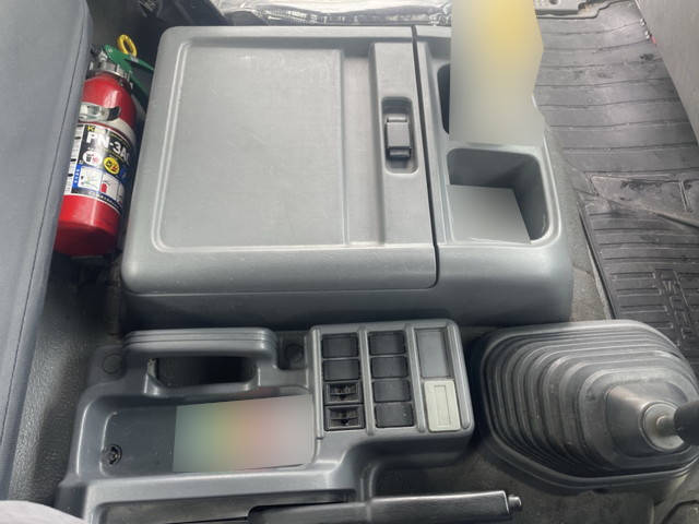 いすゞフォワードパッカー車（塵芥車）増トン（6t・8t）[写真31]