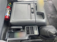 いすゞフォワードパッカー車（塵芥車）増トン（6t・8t）[写真31]