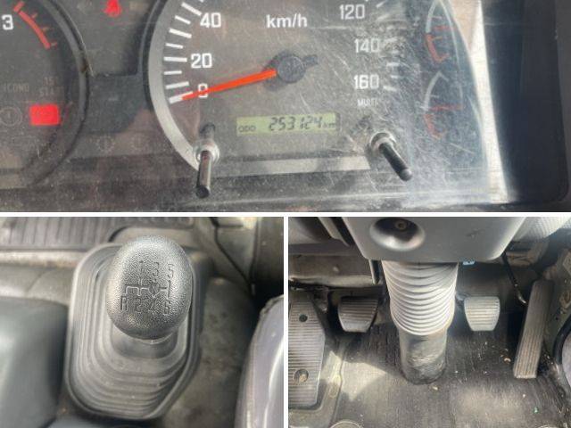 いすゞフォワードパッカー車（塵芥車）増トン（6t・8t）[写真33]