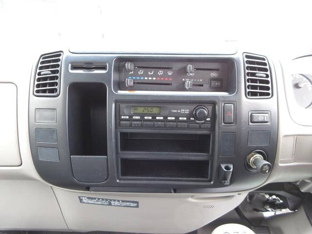 トヨタトヨエースアルミウイング小型（2t・3t）[写真12]