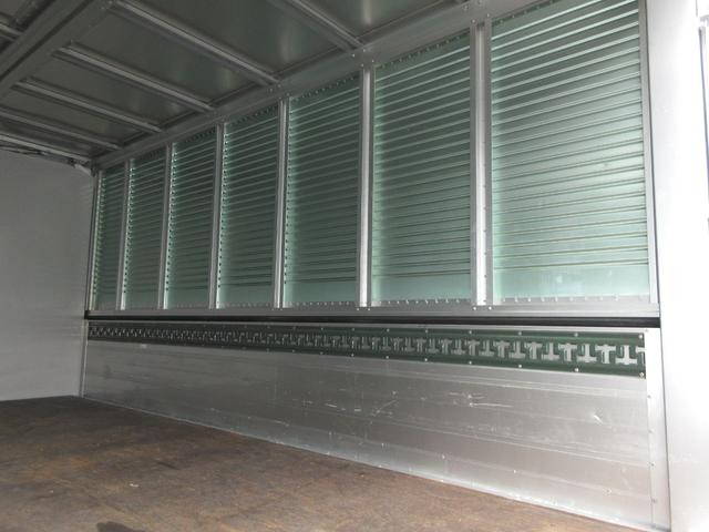 トヨタトヨエースアルミウイング小型（2t・3t）[写真20]