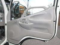 トヨタトヨエースアルミウイング小型（2t・3t）[写真24]