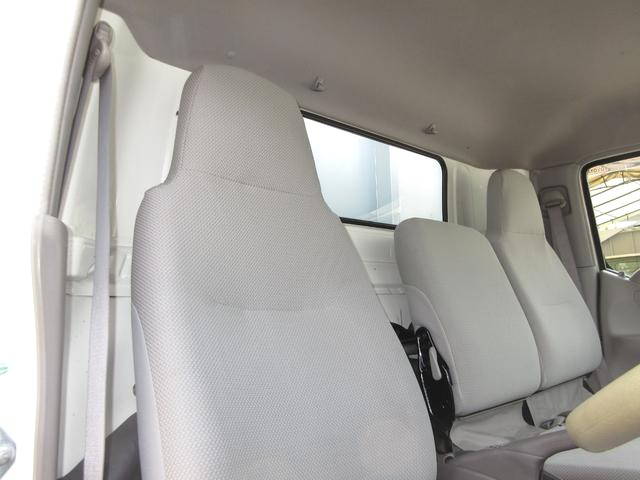 トヨタトヨエースアルミウイング小型（2t・3t）[写真24]