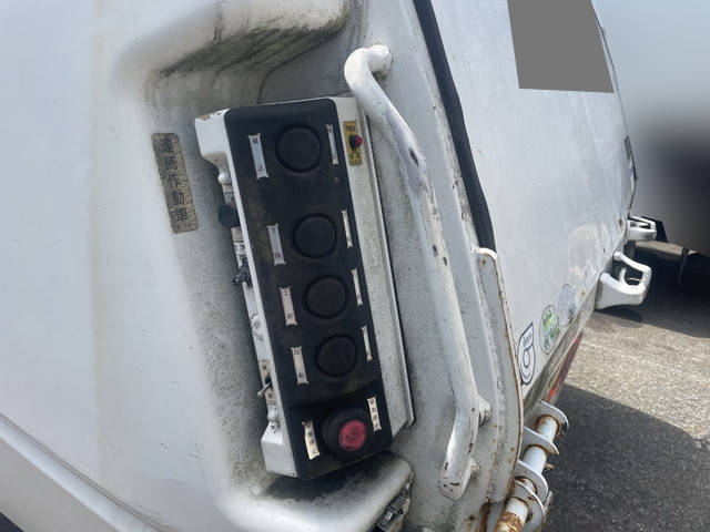 いすゞフォワードパッカー車（塵芥車）中型（4t）[写真11]