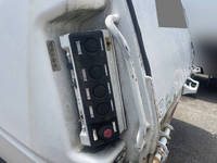 いすゞフォワードパッカー車（塵芥車）中型（4t）[写真11]