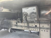 いすゞフォワードパッカー車（塵芥車）中型（4t）[写真20]