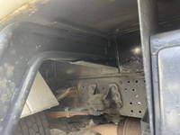 いすゞフォワードパッカー車（塵芥車）中型（4t）[写真23]