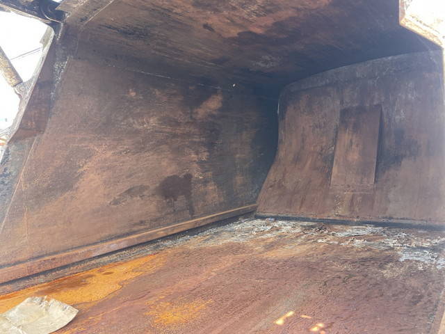 いすゞエルフパッカー車（塵芥車）小型（2t・3t）[写真12]