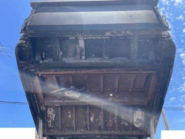 いすゞエルフパッカー車（塵芥車）小型（2t・3t）[写真13]