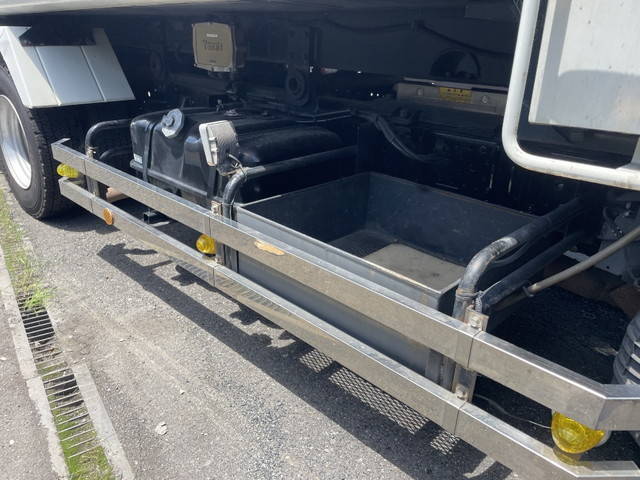 いすゞエルフパッカー車（塵芥車）小型（2t・3t）[写真17]